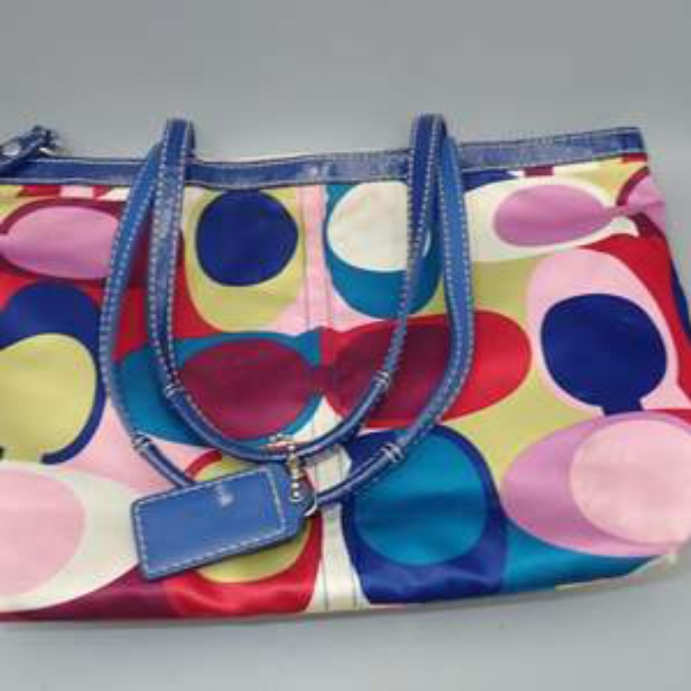 Authentic Coach Purse with matching wallet - Picture 3 of 6